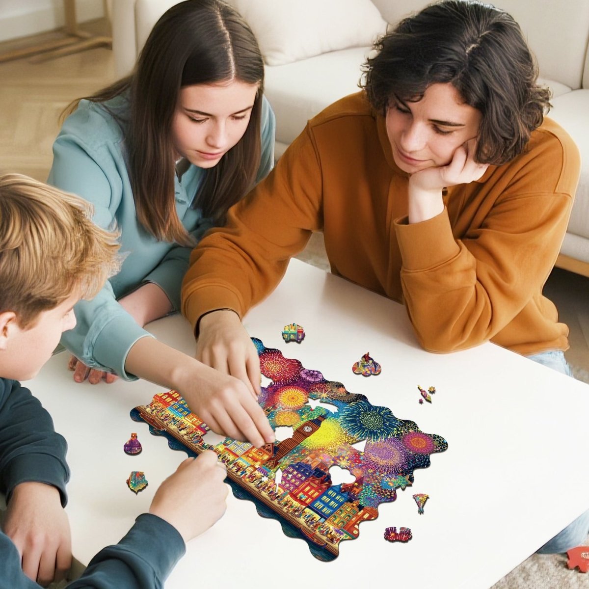 City of Fireworks Wooden Jigsaw Puzzle - KAAYEE Puzzle