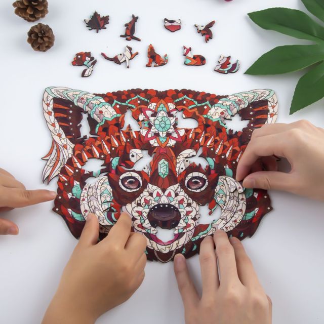 CLEVER RACCOON Wooden Jigsaw Puzzle - KAAYEE Puzzle