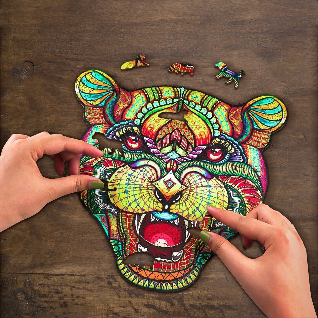MYSTERIOUS LEOPARD Wooden Jigsaw Puzzle - KAAYEE Puzzle