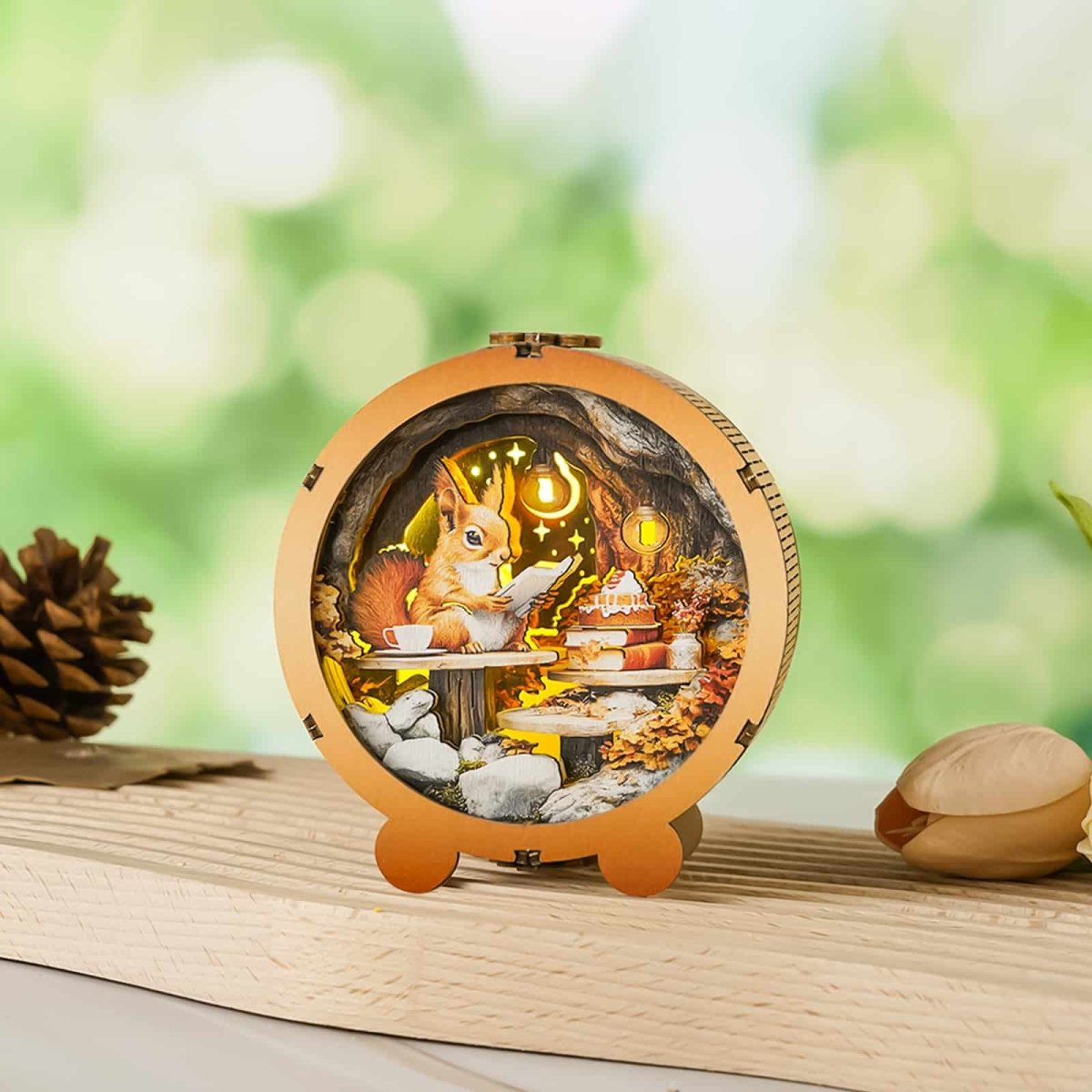 Squirrel's Cozy Corner Night Light - KAAYEE Puzzle