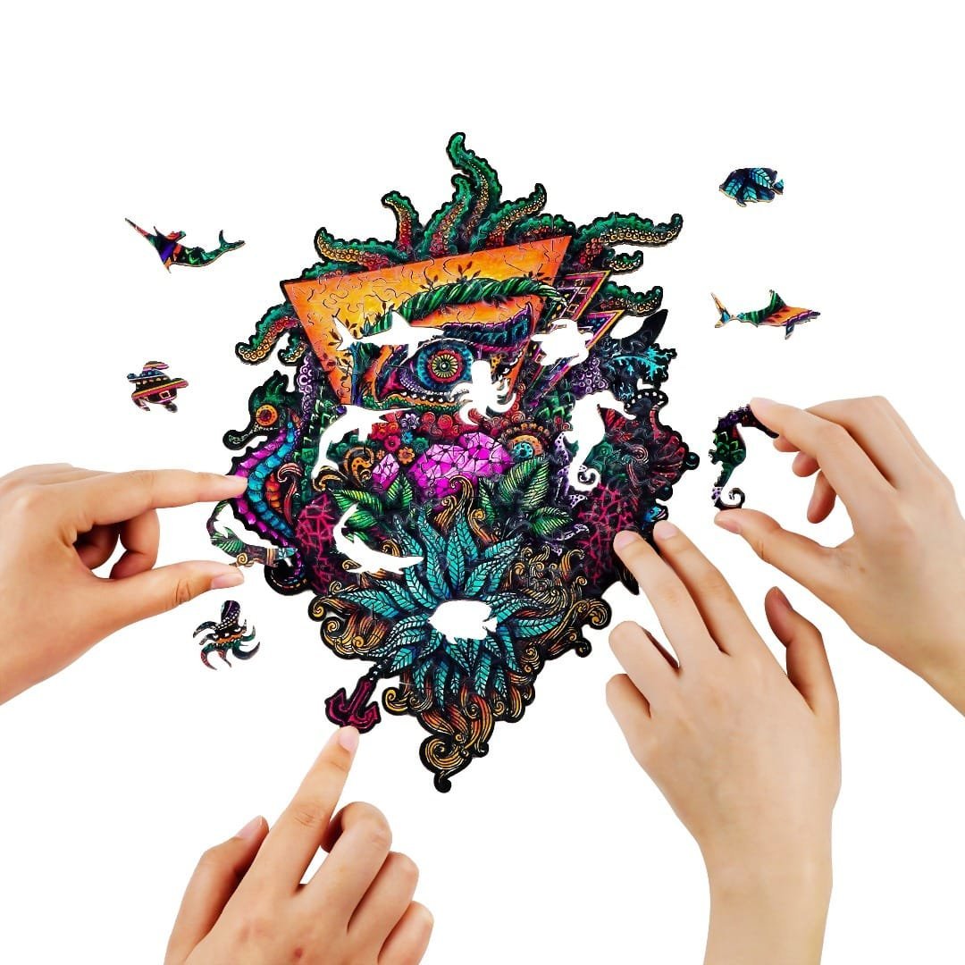 ALMIGHTY EYE Wooden Jigsaw Puzzle - KAAYEE Puzzle