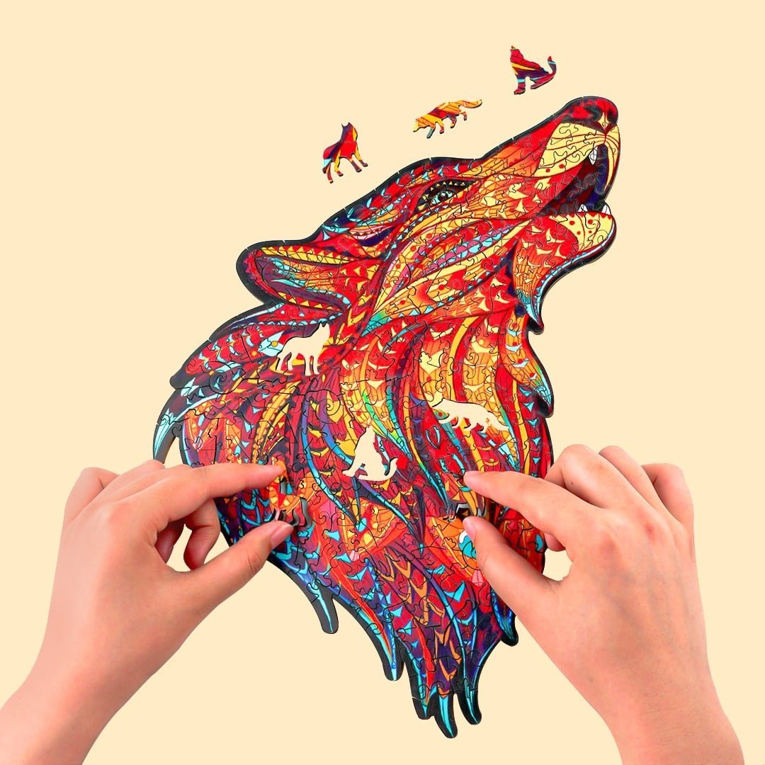 HOWLING WOLF RED Wooden Jigsaw Puzzle - KAAYEE Puzzle