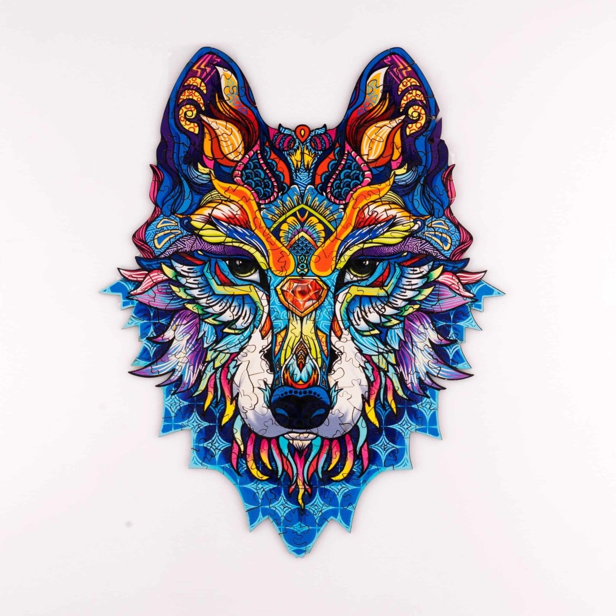 SNOW WOLF Wooden Jigsaw Puzzle - KAAYEE Puzzle